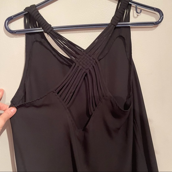 Crossed straps tank - Picture 3 of 3